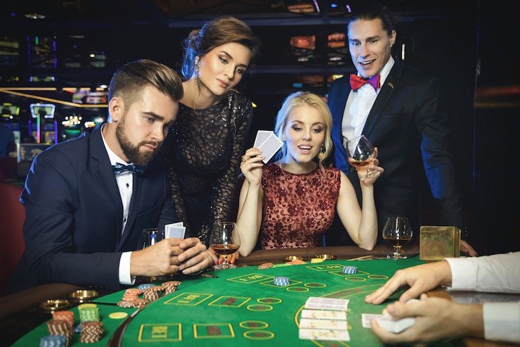 aksara4d.com wap mobile app interface showing Liga 1 markets and live-dealer tables